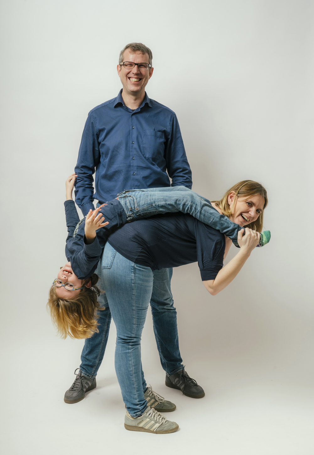 Familienfoto fotografiert im Fotostudio Fischer in Weinheim, bei Mannheim und Heidelberg