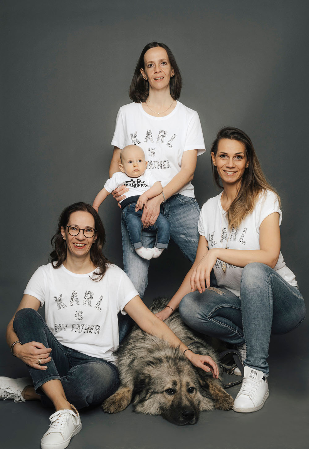 Fotograf für Fotos von Familien Outdoor und im Fotostudio. Familienfotos / Familienbilder in Weinheim, Mannheim und Heidelberg